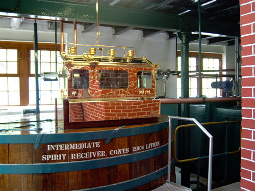 Spirit Safe und Receiver der Glenkinchie Destillerie, 66kB
